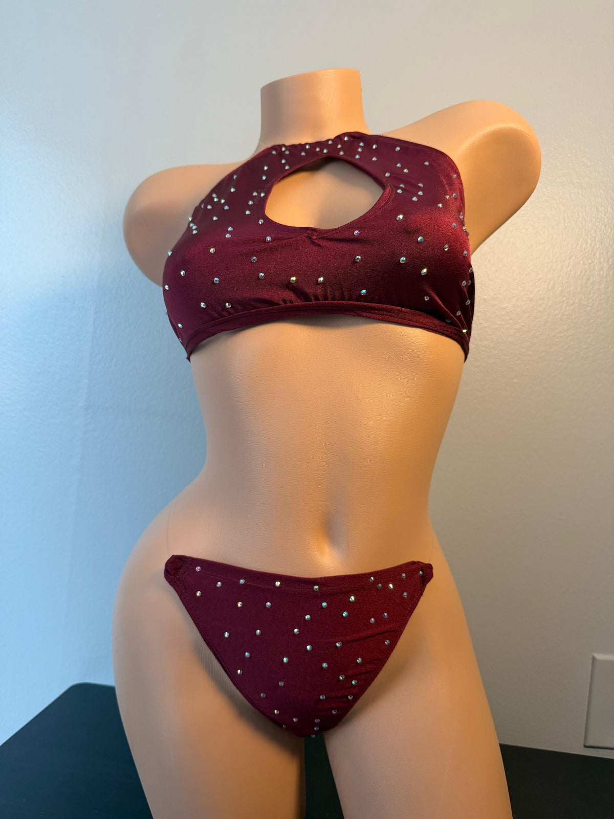 Scoop string back